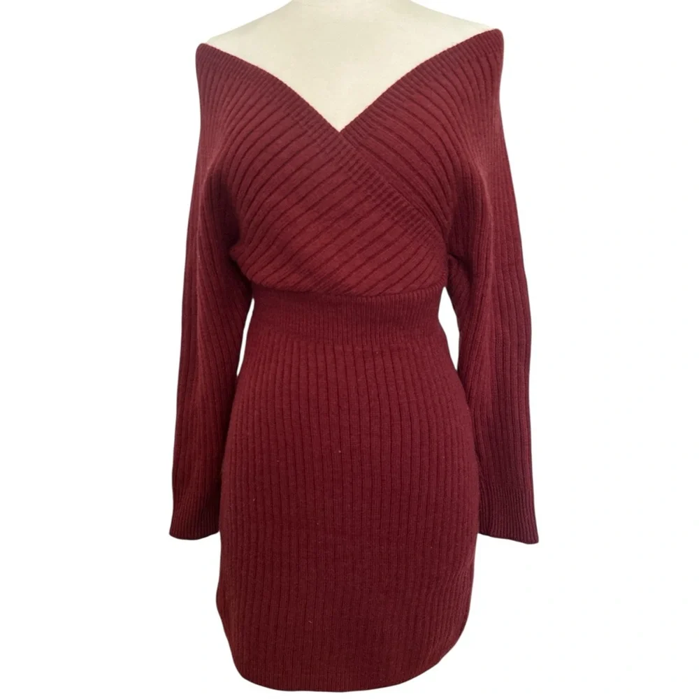 Holiday dress ✨Off-Shoulder Knit Dress - Picture 3 of 4